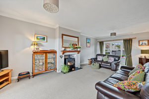 Sitting room- click for photo gallery